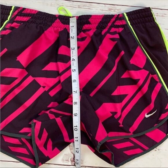 Nike Dri-Fit Running Shorts Size Medium - Picture 9 of 11